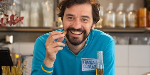 Tristan Lucas revient au Forum d’Argences avec son nouveau spectacle « Décennies »